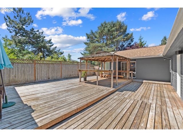 620 Sw ORCHID St, Portland, OR 97219