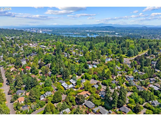 620 Sw ORCHID St, Portland, OR 97219