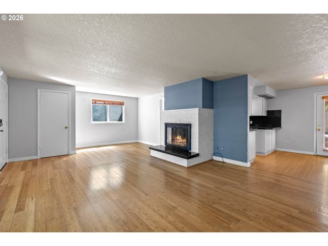 620 Sw ORCHID St, Portland, OR 97219