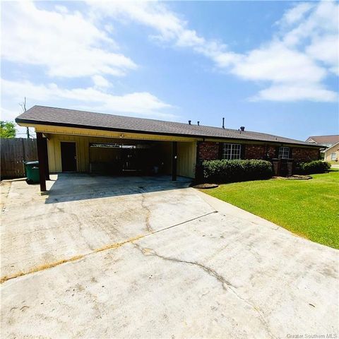 2021 Marge Lane, Sulphur, LA 70663