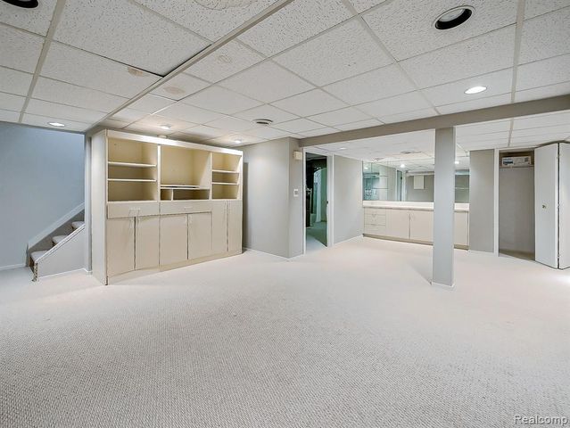 6505 Maple Lakes Court, West Bloomfield, MI 48322