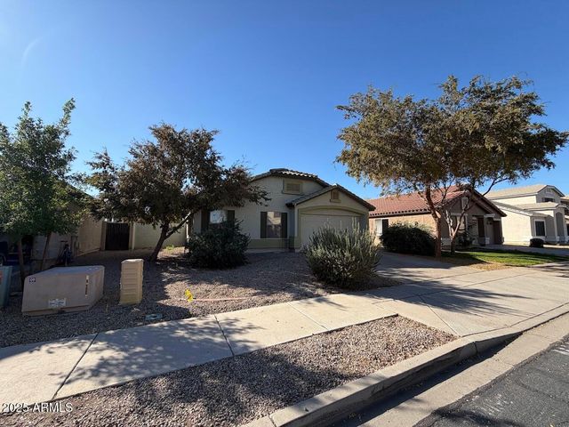 16567 W Latham Street, Goodyear, AZ 85338