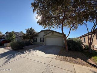 16567 W Latham Street, Goodyear, AZ 85338