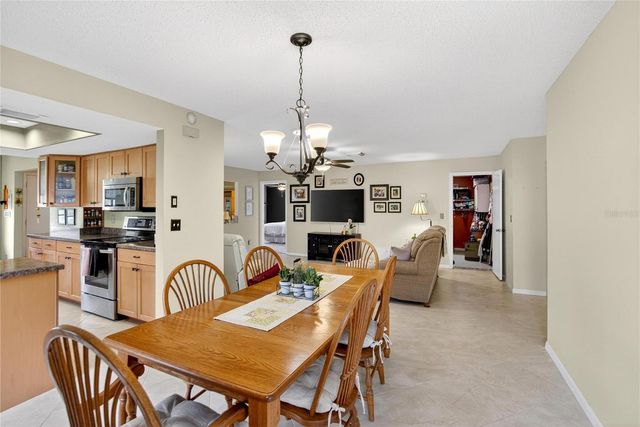 2003 HARTLEBURY WAY 432, Sun City Center, FL 33573