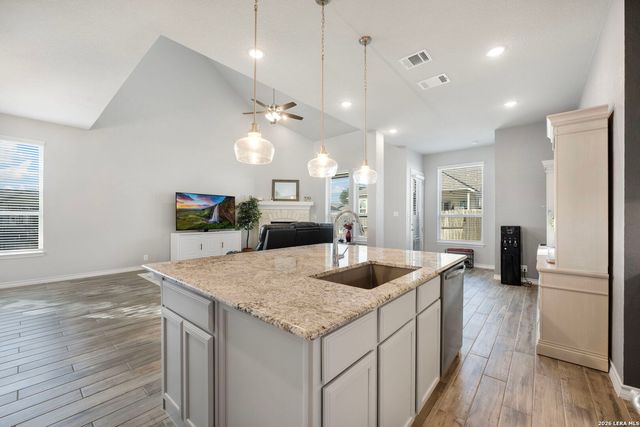 1511 Balcones Fault, New Braunfels, TX 78132