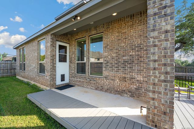 1511 Balcones Fault, New Braunfels, TX 78132
