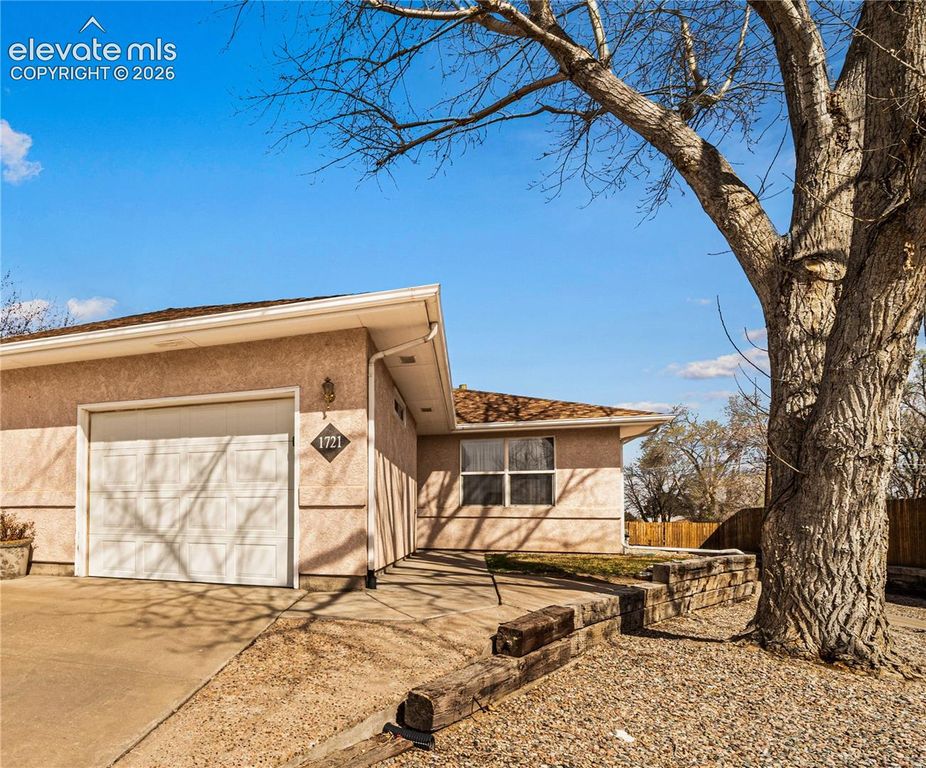 1721 Sierra Place, Pueblo, CO 81004 — exterior