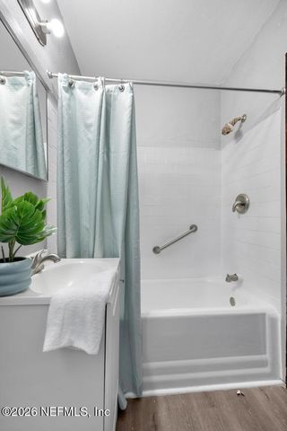 2550 SUMMIT Street, Jacksonville, FL 32204