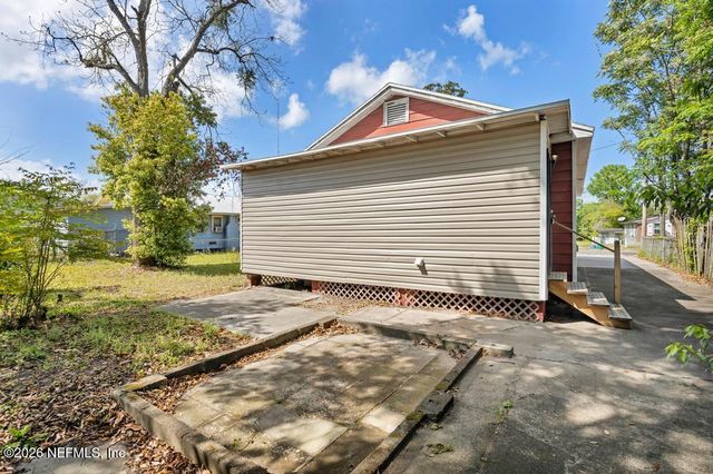 2550 SUMMIT Street, Jacksonville, FL 32204