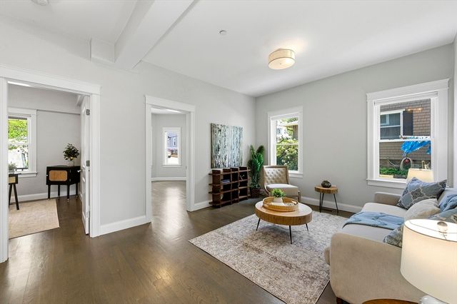 21 Whitney Ave 1L, Beverly, MA 01905