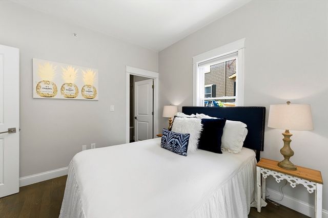 21 Whitney Ave 1L, Beverly, MA 01905
