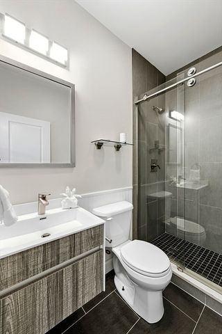 21 Whitney Ave 1L, Beverly, MA 01905