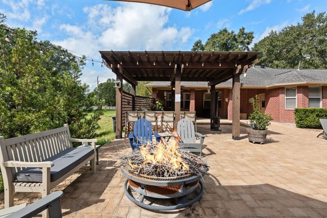1702 Country Creek Court, Magnolia, TX 77354