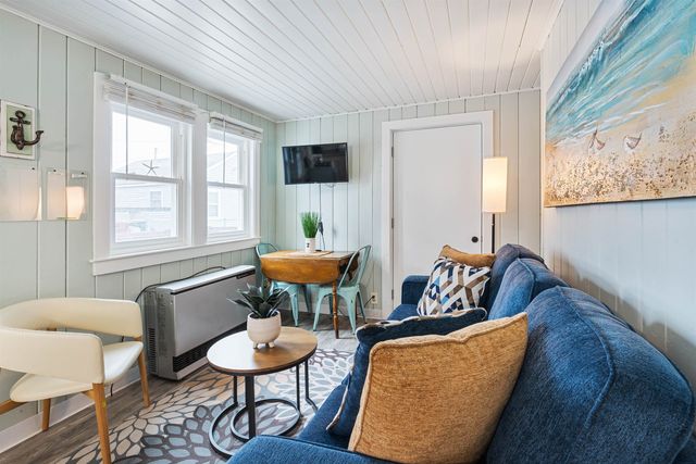 15 Riverview Terrace, Hampton, NH 03842