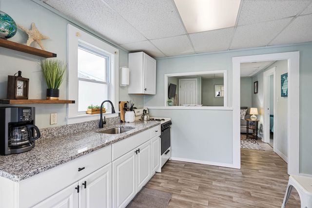 15 Riverview Terrace, Hampton, NH 03842