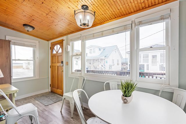 15 Riverview Terrace, Hampton, NH 03842