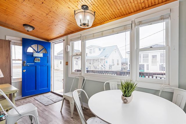 15 Riverview Terrace, Hampton, NH 03842