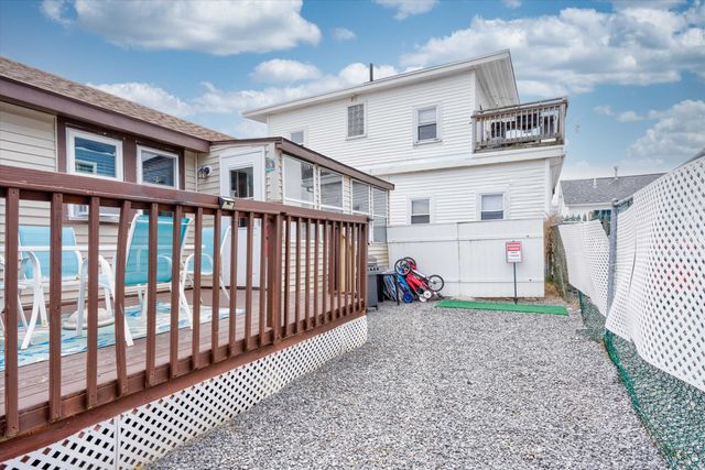 15 Riverview Terrace, Hampton, NH 03842