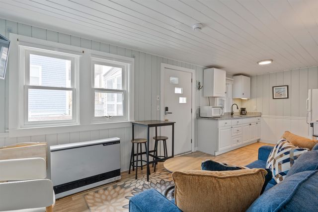 15 Riverview Terrace, Hampton, NH 03842