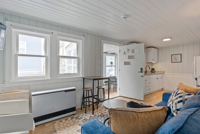 15 Riverview Terrace, Hampton, NH 03842