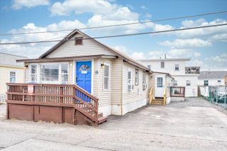 15 Riverview Terrace, Hampton, NH 03842