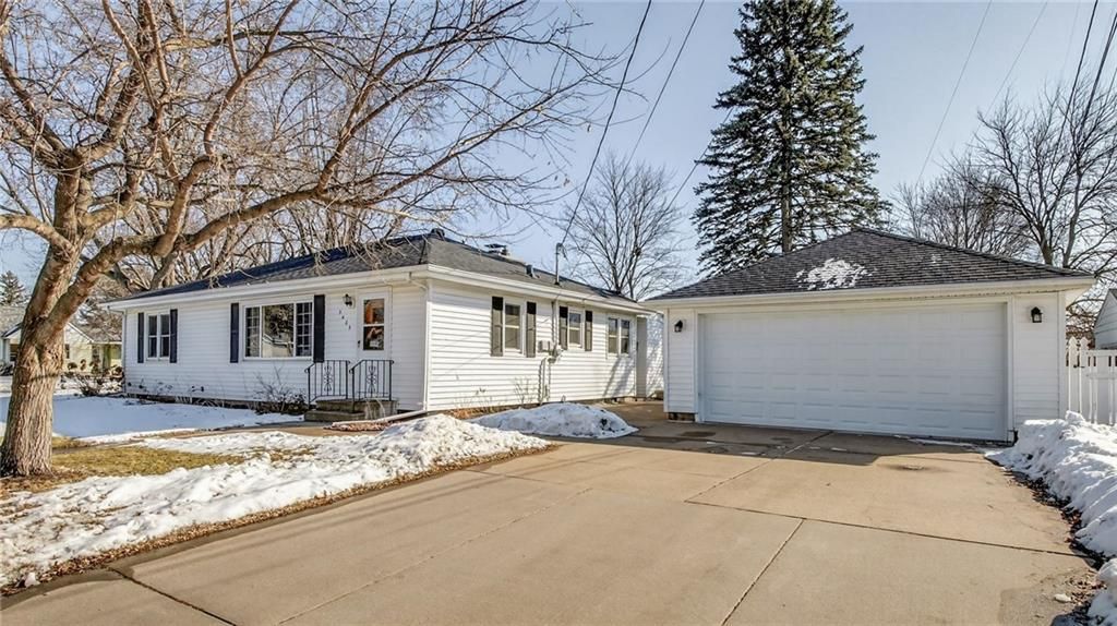 3403 Valmont Avenue, Altoona, WI 54720