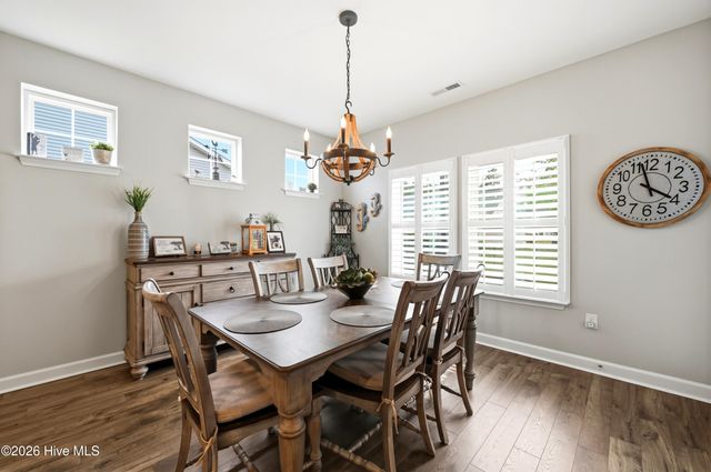 699 E Chatman Drive NW, Calabash, NC 28467