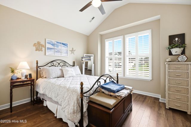 699 E Chatman Drive NW, Calabash, NC 28467