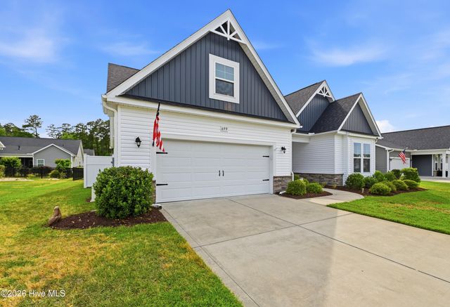 699 E Chatman Drive NW, Calabash, NC 28467