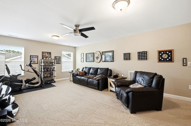 699 E Chatman Drive NW, Calabash, NC 28467