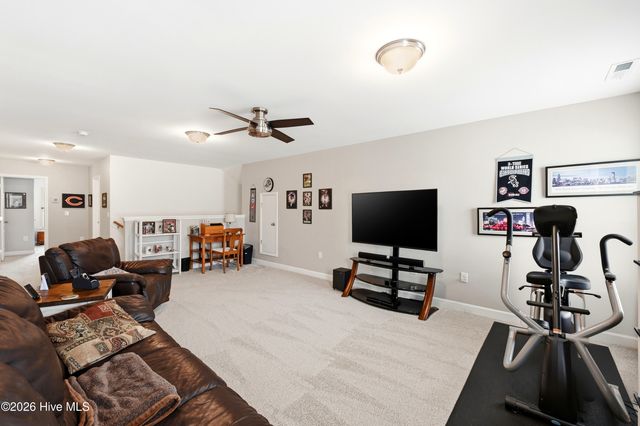 699 E Chatman Drive NW, Calabash, NC 28467