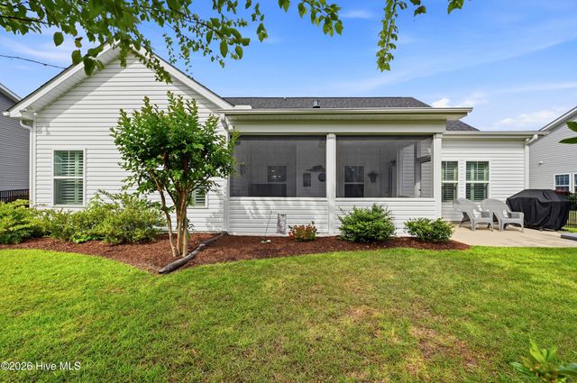 699 E Chatman Drive NW, Calabash, NC 28467