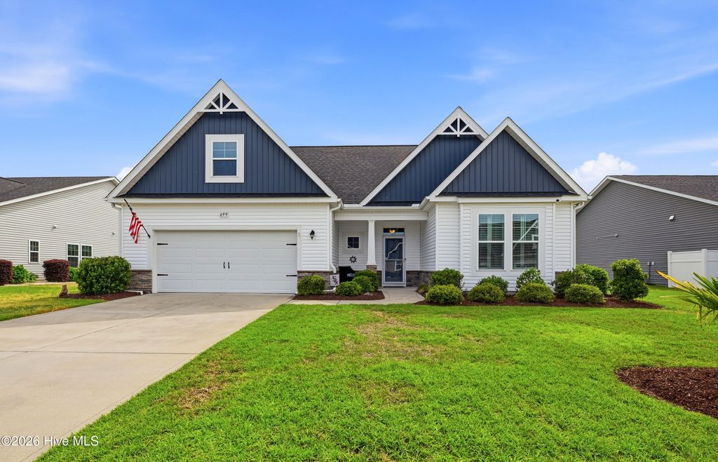 699 E Chatman Drive NW, Calabash, NC 28467