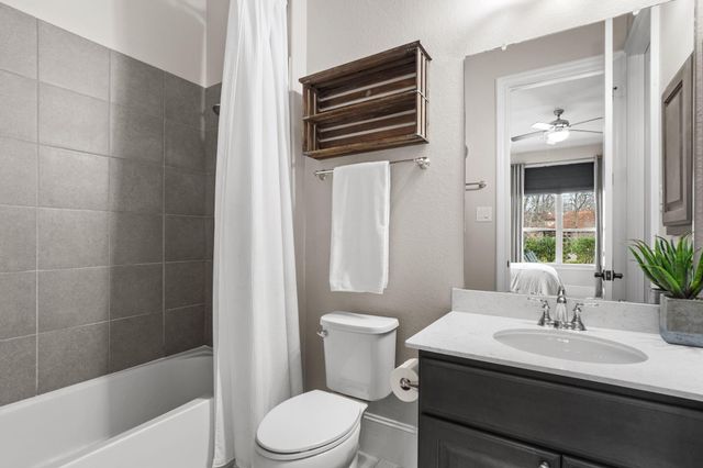 9503 Plaza Point Drive, Missouri City, TX 77459