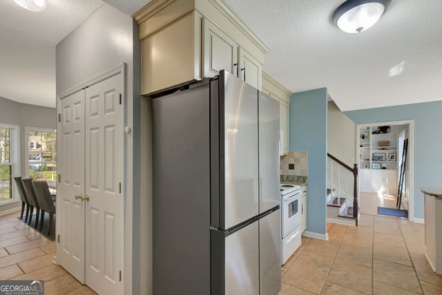 135 Valley Brook Drive, Newnan, GA 30265