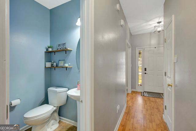 135 Valley Brook Drive, Newnan, GA 30265