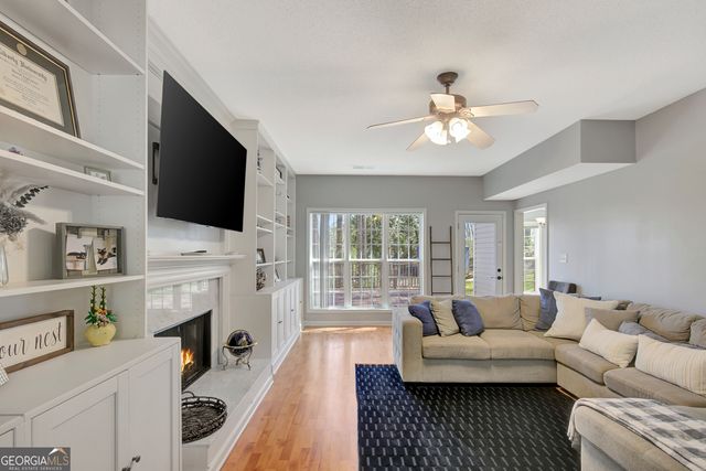 135 Valley Brook Drive, Newnan, GA 30265