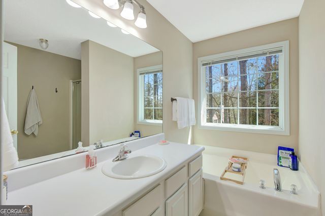 135 Valley Brook Drive, Newnan, GA 30265