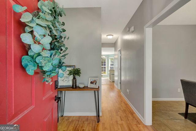 135 Valley Brook Drive, Newnan, GA 30265