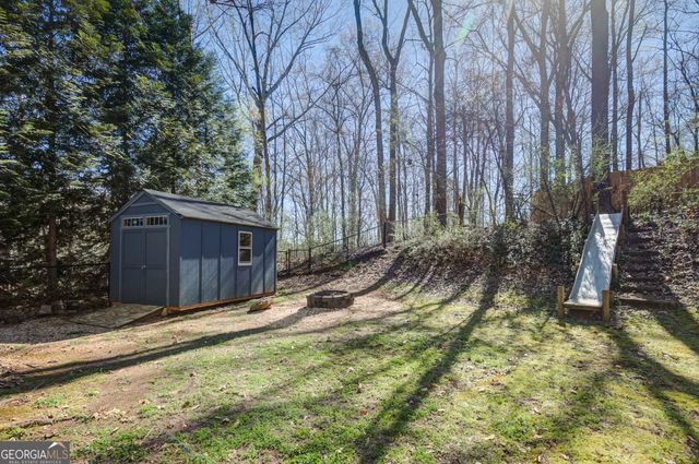 135 Valley Brook Drive, Newnan, GA 30265