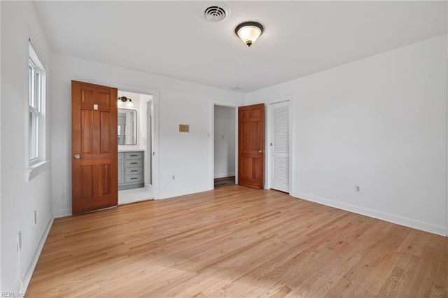 4620 Hagen DR, Virginia Beach, VA 23462