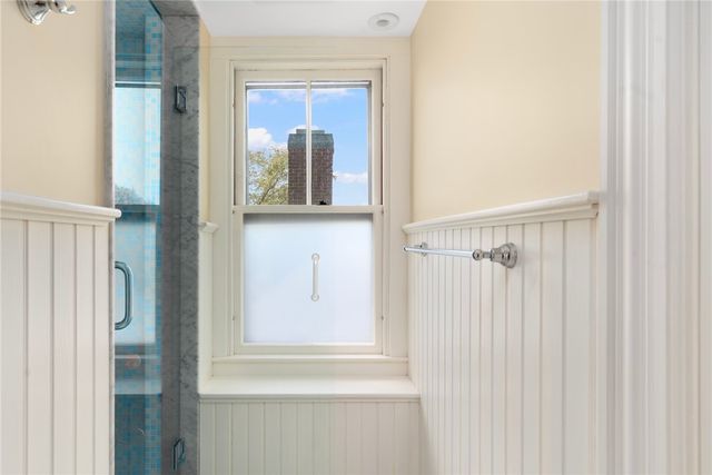 21 Division Street, Newport, RI 02840