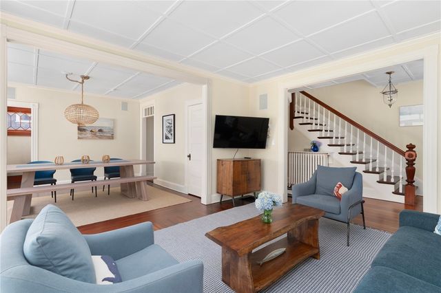 21 Division Street, Newport, RI 02840