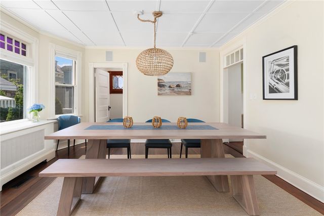 21 Division Street, Newport, RI 02840