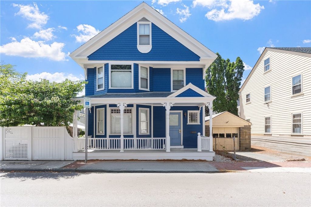 21 Division Street, Newport, RI 02840