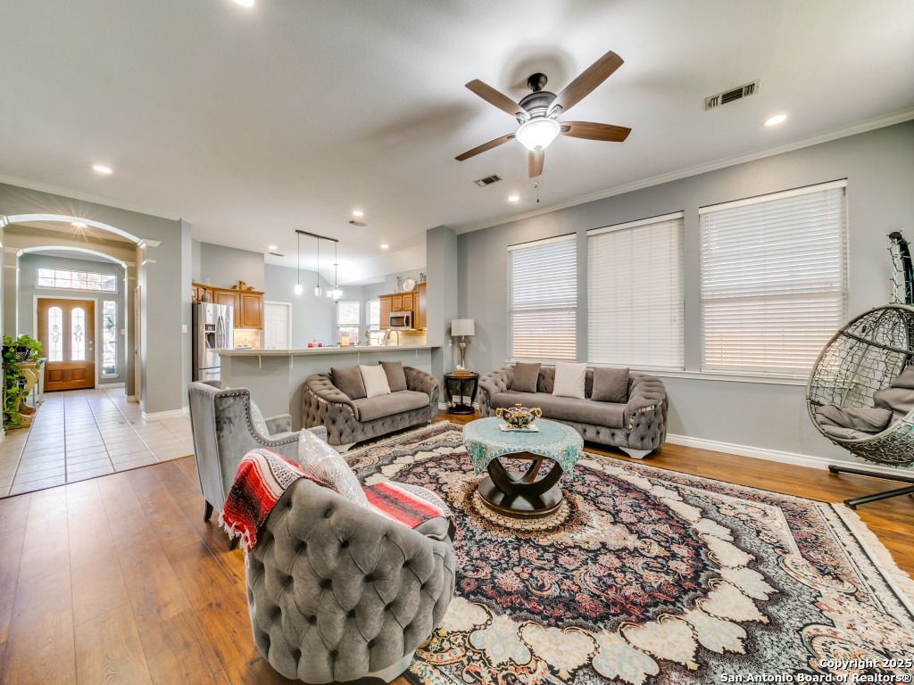 5918 HART FLD, San Antonio, TX 78249