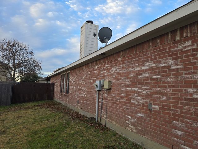 253 Pine Crest Drive, Justin, TX 76247