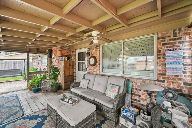 20135 Fox Grove Lane, Humble, TX 77338