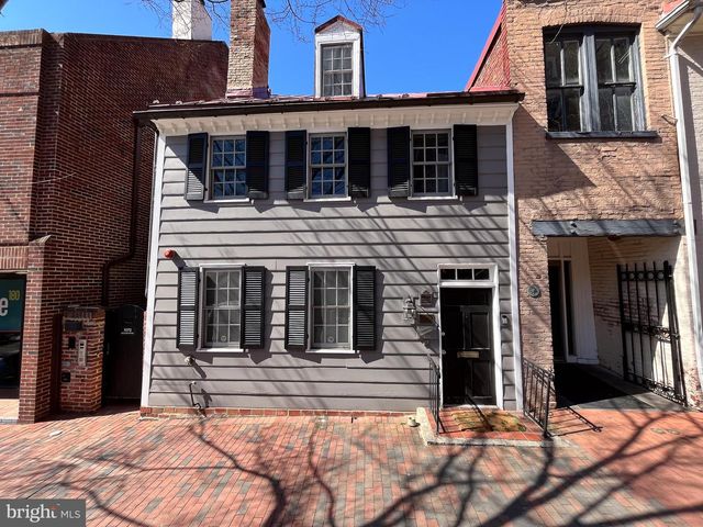 1072 THOMAS JEFFERSON ST NW, Washington, DC 20007