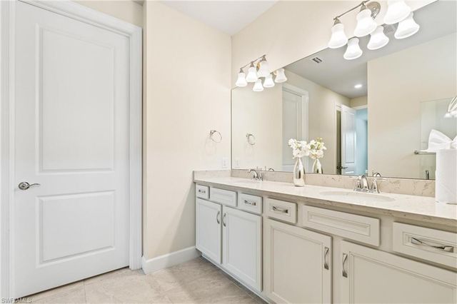 2244 Yellowfin CIR, Naples, FL 34114